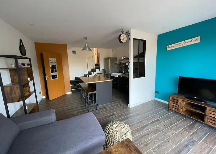 Maison De Village Avec Terrasse *